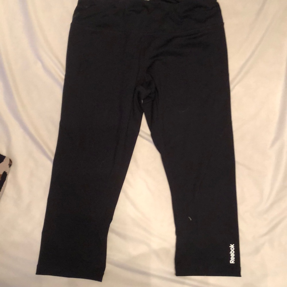 Reebok mid length workout legging